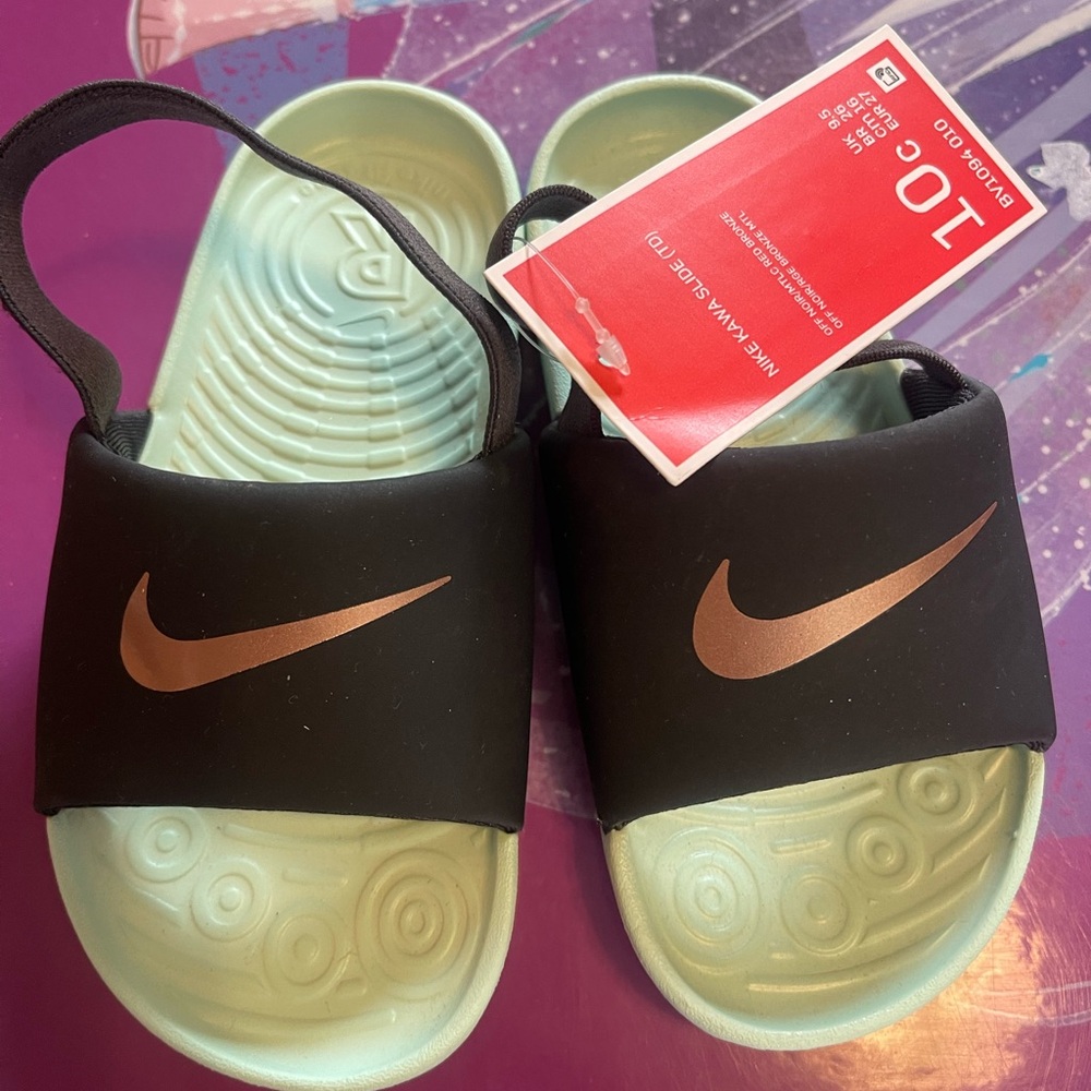 Nike toddler slides